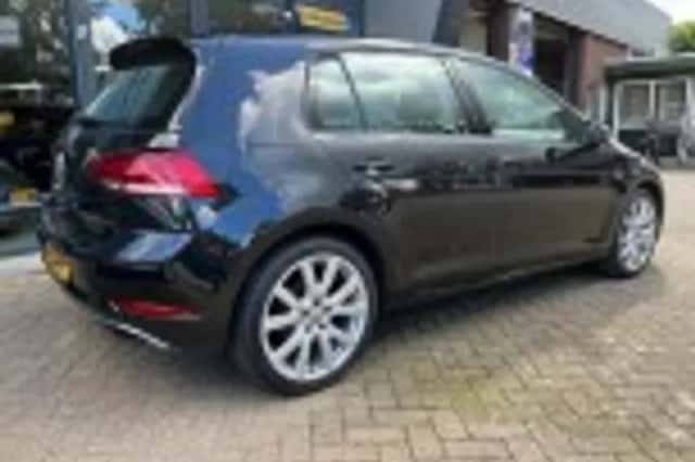 Volkswagen E Golf (2018) thumbnail 28