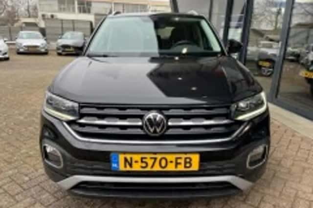 Volkswagen T Cross (2021) thumbnail 4
