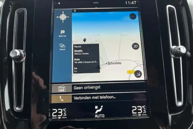 Volvo XC40 (2022) thumbnail 12