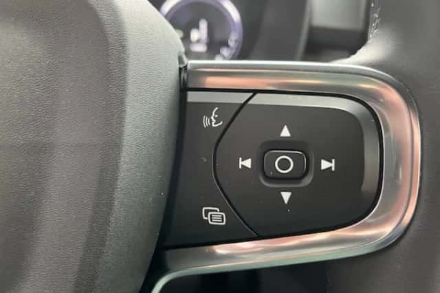 Volvo XC40 (2022) thumbnail 22
