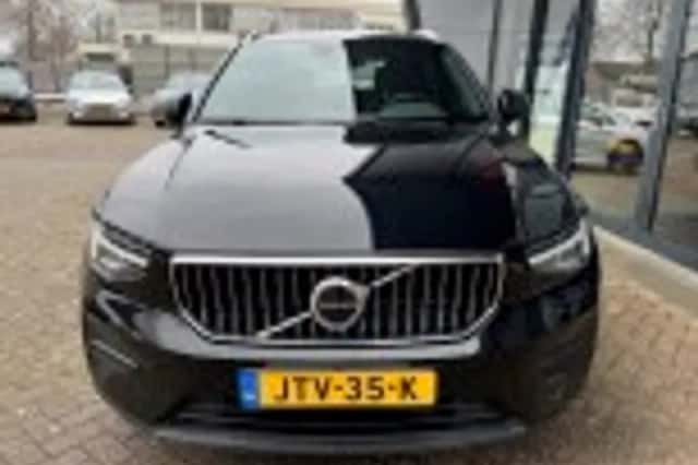 Volvo XC40 (2022) thumbnail 25