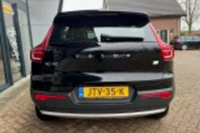 Volvo XC40 (2022) thumbnail 32