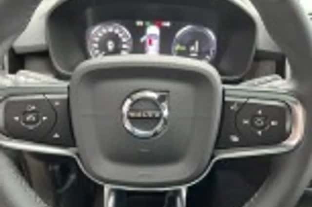 Volvo XC40 (2022) thumbnail 36