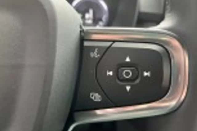 Volvo XC40 (2022) thumbnail 37