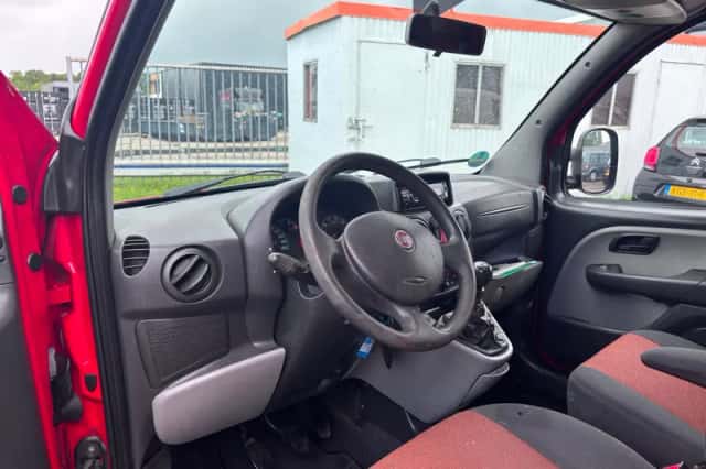 Fiat Doblò (2008) thumbnail 5
