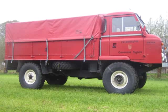 Land Rover 110 (1969) thumbnail 6