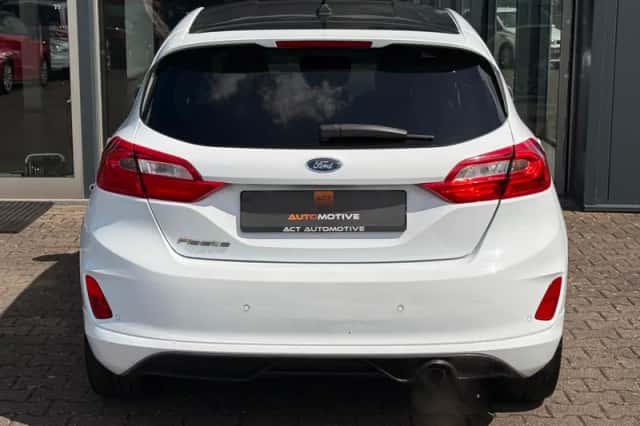 Ford Fiesta (2017) thumbnail 5