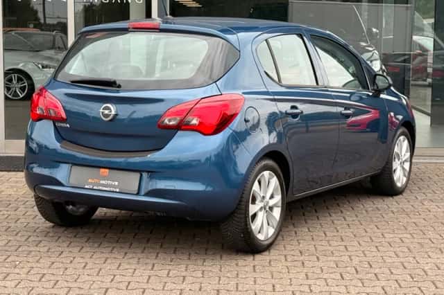 Opel Corsa (2017) thumbnail 2
