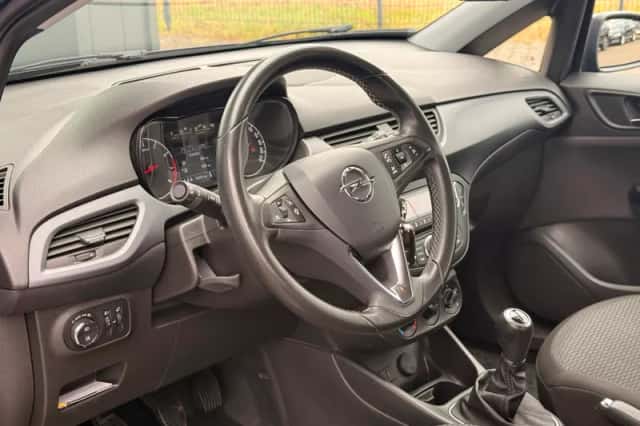 Opel Corsa (2017) thumbnail 3
