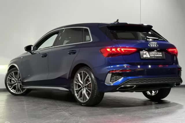 Audi A3 (2021) thumbnail 2