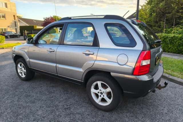 Kia Sportage (2007) thumbnail 3