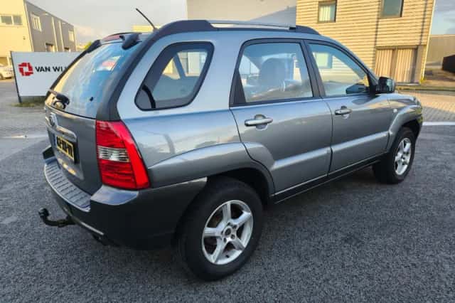 Kia Sportage (2007) thumbnail 4