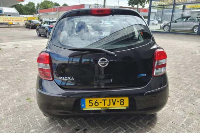 Nissan Micra (2012) thumbnail 5