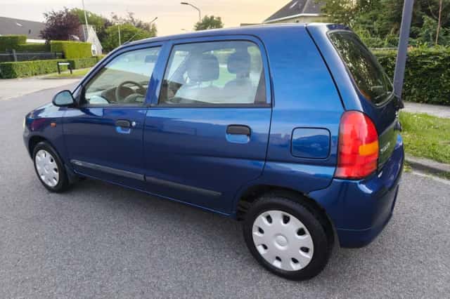 Suzuki Alto (2004) thumbnail 3