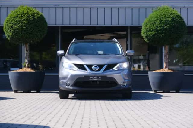 Nissan Qashqai (2015) thumbnail 6
