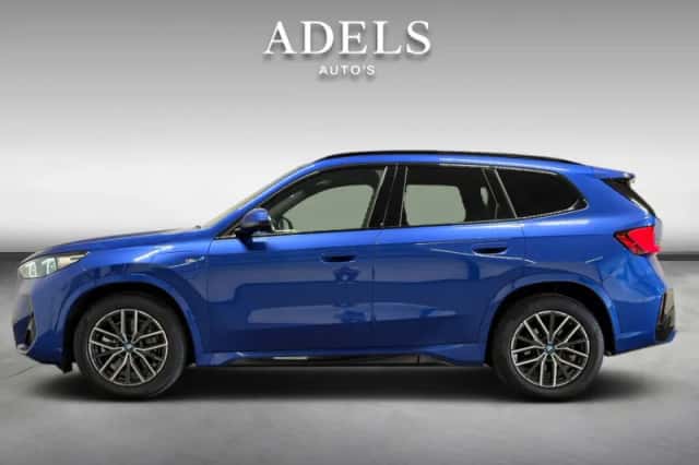 BMW X1 (2023) thumbnail 4