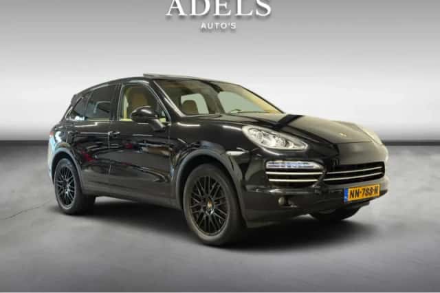 Porsche Cayenne (2014) thumbnail 2