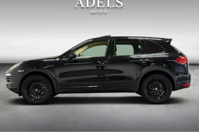 Porsche Cayenne (2014) thumbnail 4
