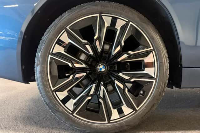 BMW X3 (2025) thumbnail 3