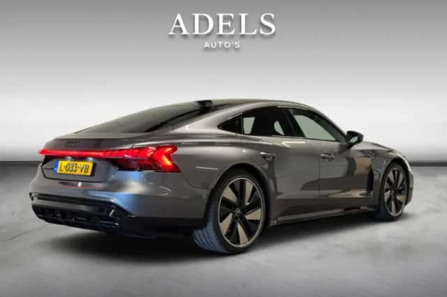 Audi e-tron (2021) thumbnail 2