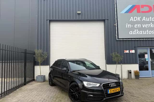 Audi A3 (2016) thumbnail 2