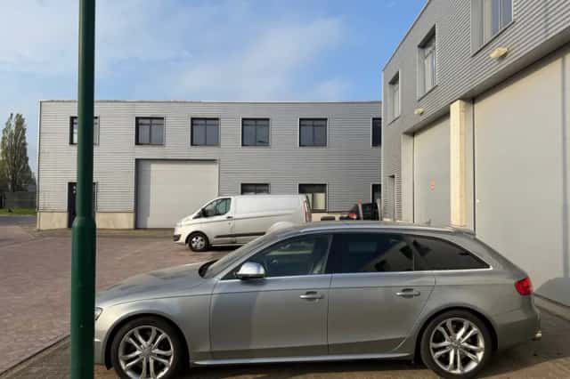 Audi A4 (2009) thumbnail 4