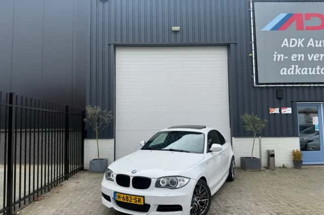 BMW 1-Serie (2011) thumbnail 1