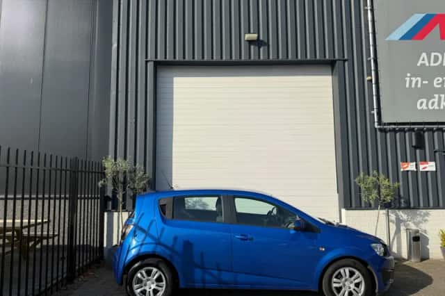 Chevrolet Aveo (2012) thumbnail 4