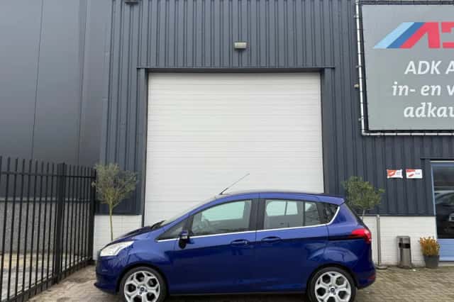 Ford B-Max (2015) thumbnail 3