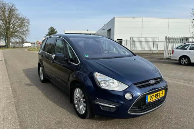 Ford S-Max (2011) thumbnail 2