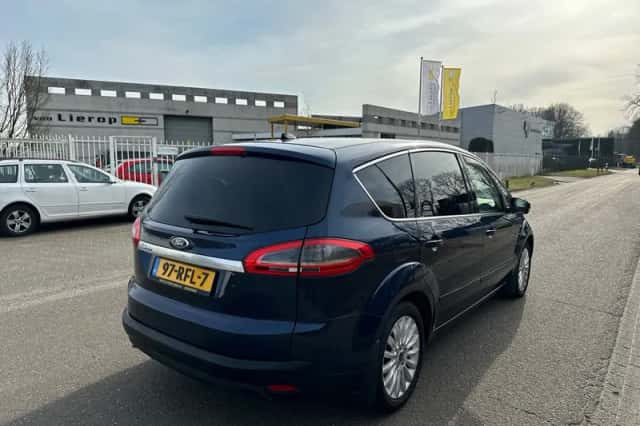 Ford S-Max (2011) thumbnail 6