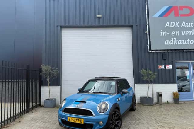 MINI Cooper S (2012) thumbnail 1