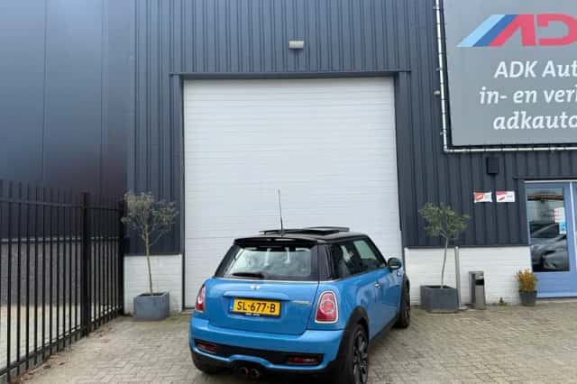 MINI Cooper S (2012) thumbnail 5