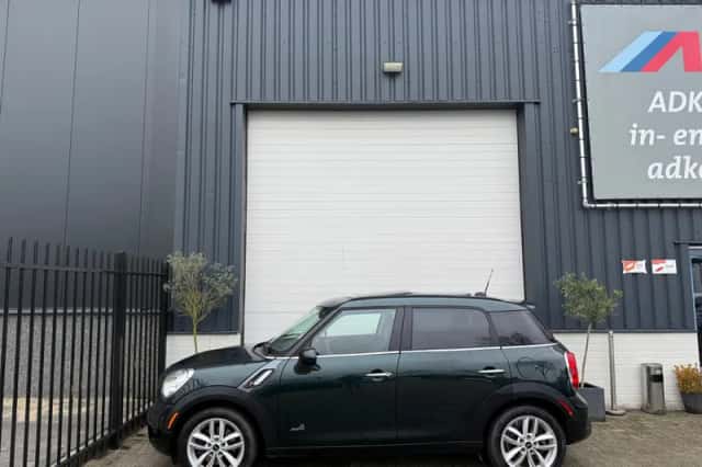 MINI Countryman (2014) thumbnail 3