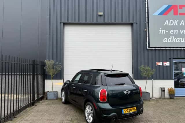 MINI Countryman (2014) thumbnail 6