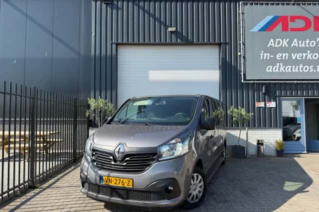 Renault Trafic (2015) thumbnail 1