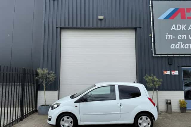 Renault Twingo (2012) thumbnail 3