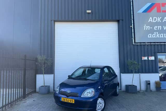 Toyota Yaris (2000) thumbnail 1