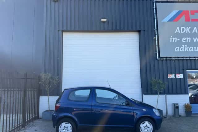Toyota Yaris (2000) thumbnail 4