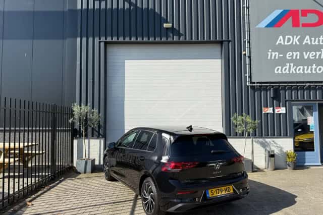 Volkswagen Golf (2020) thumbnail 6