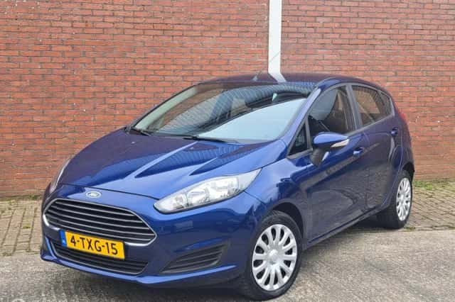Ford Fiesta (2014) thumbnail 1