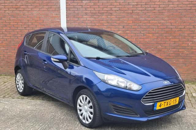 Ford Fiesta (2014) thumbnail 2