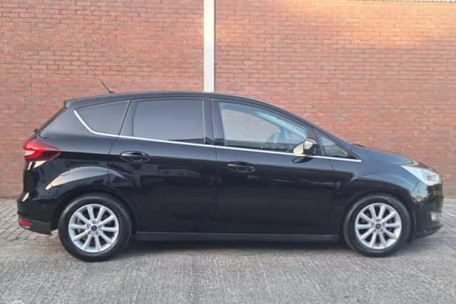 Ford C-Max (2016) thumbnail 5
