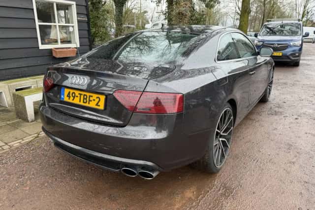 Audi A5 (2012) thumbnail 5