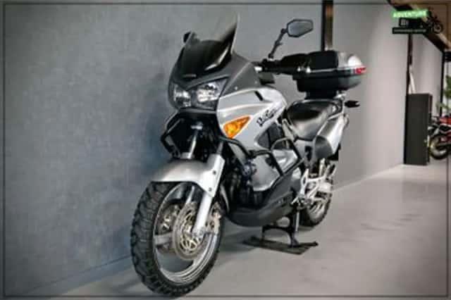 Honda XL (2003) thumbnail 2