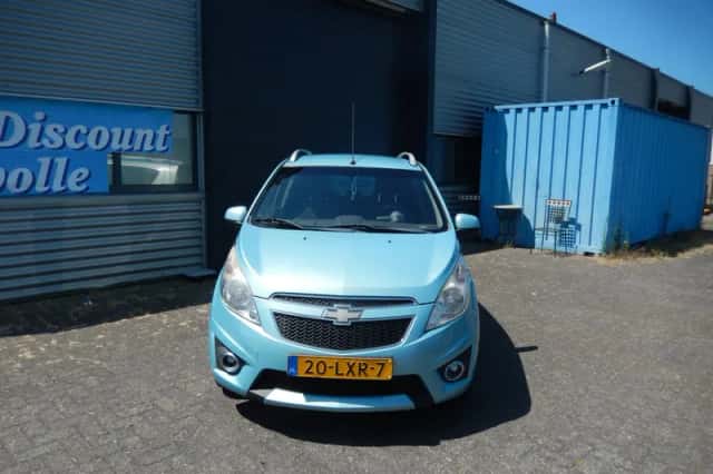 Chevrolet Spark (2010) thumbnail 2