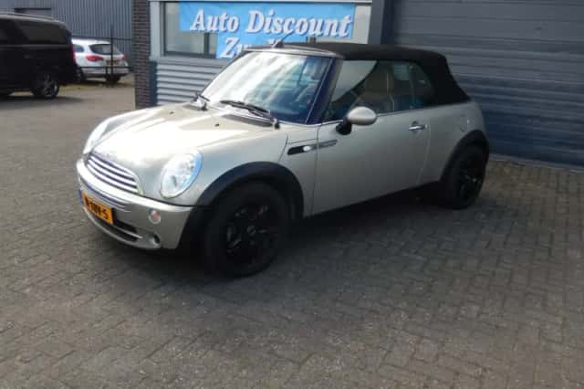 MINI Cabrio (2007) thumbnail 1