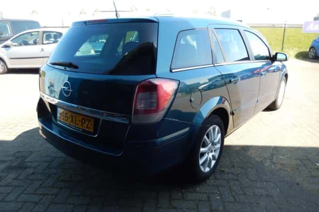 Opel Astra (2007) thumbnail 5