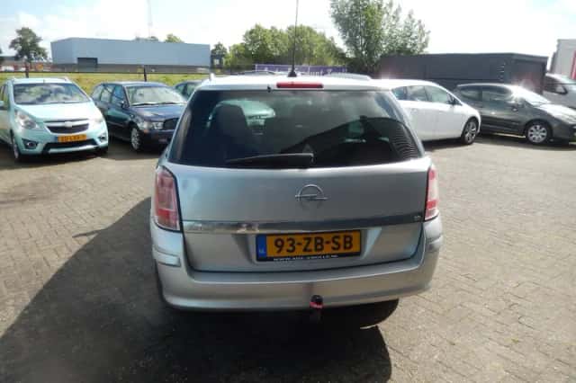 Opel Astra (2007) thumbnail 6