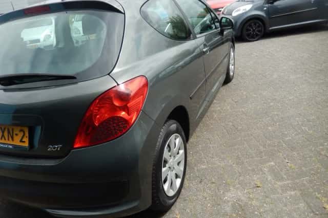 Peugeot 207 (2009) thumbnail 5